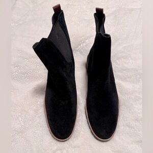 SAM EDELMAN BRAND NEW CHELSEA BOOTS